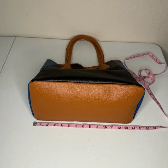 Neiman Marcus Tote Bag Tri-color Camel Brown, Black & Blue Vegan Pebble Leather - Picture 3 of 9